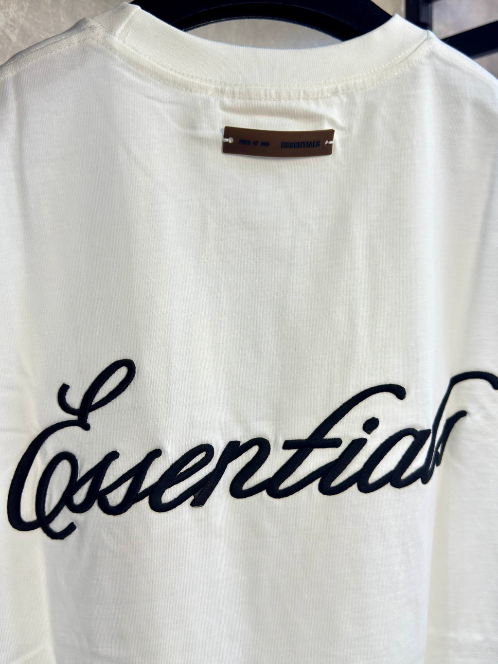 TSHIRT ESSENTIALS - 1118