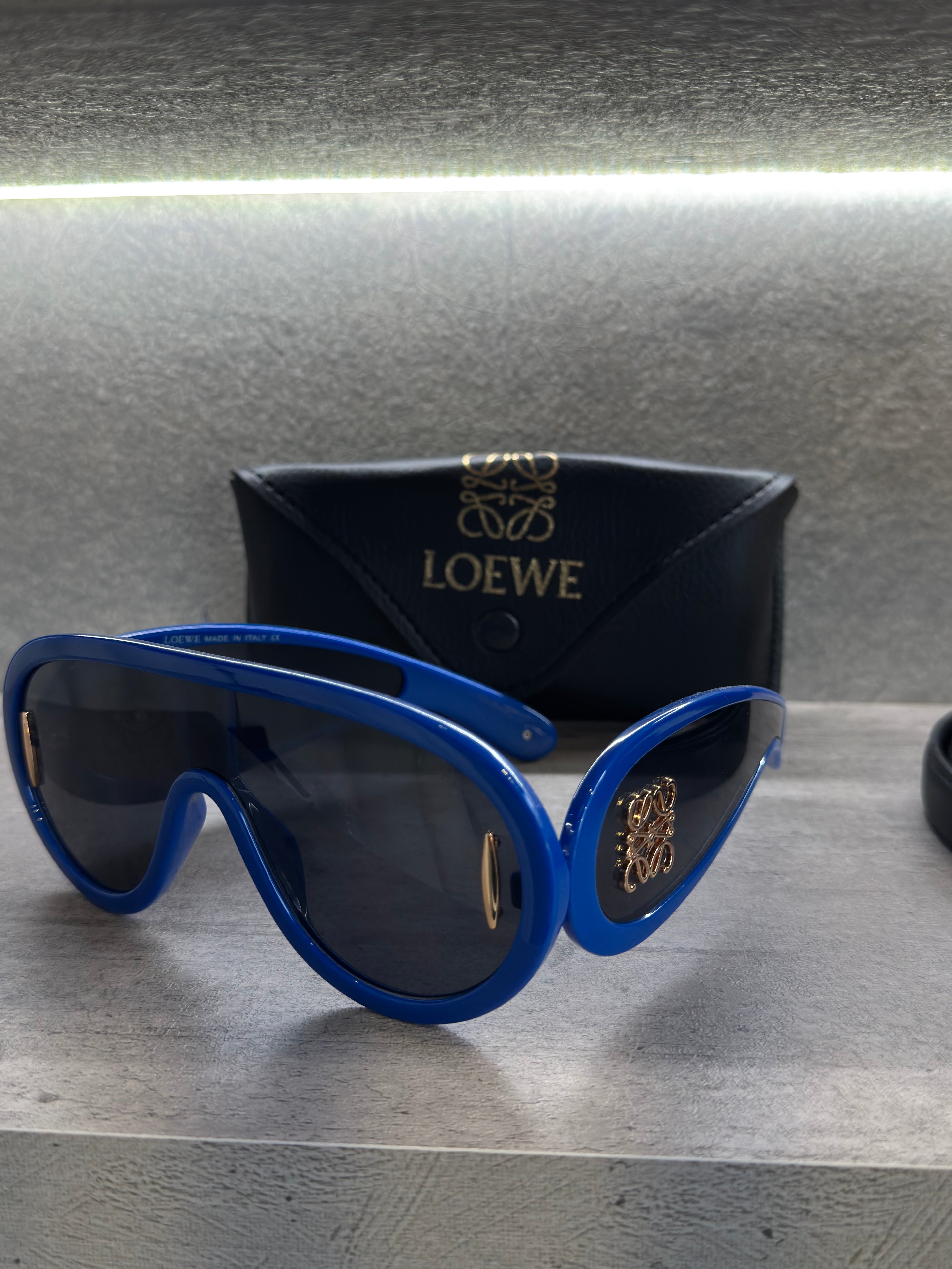 ΓΥΑΛΙΑ LOEWE - 1076